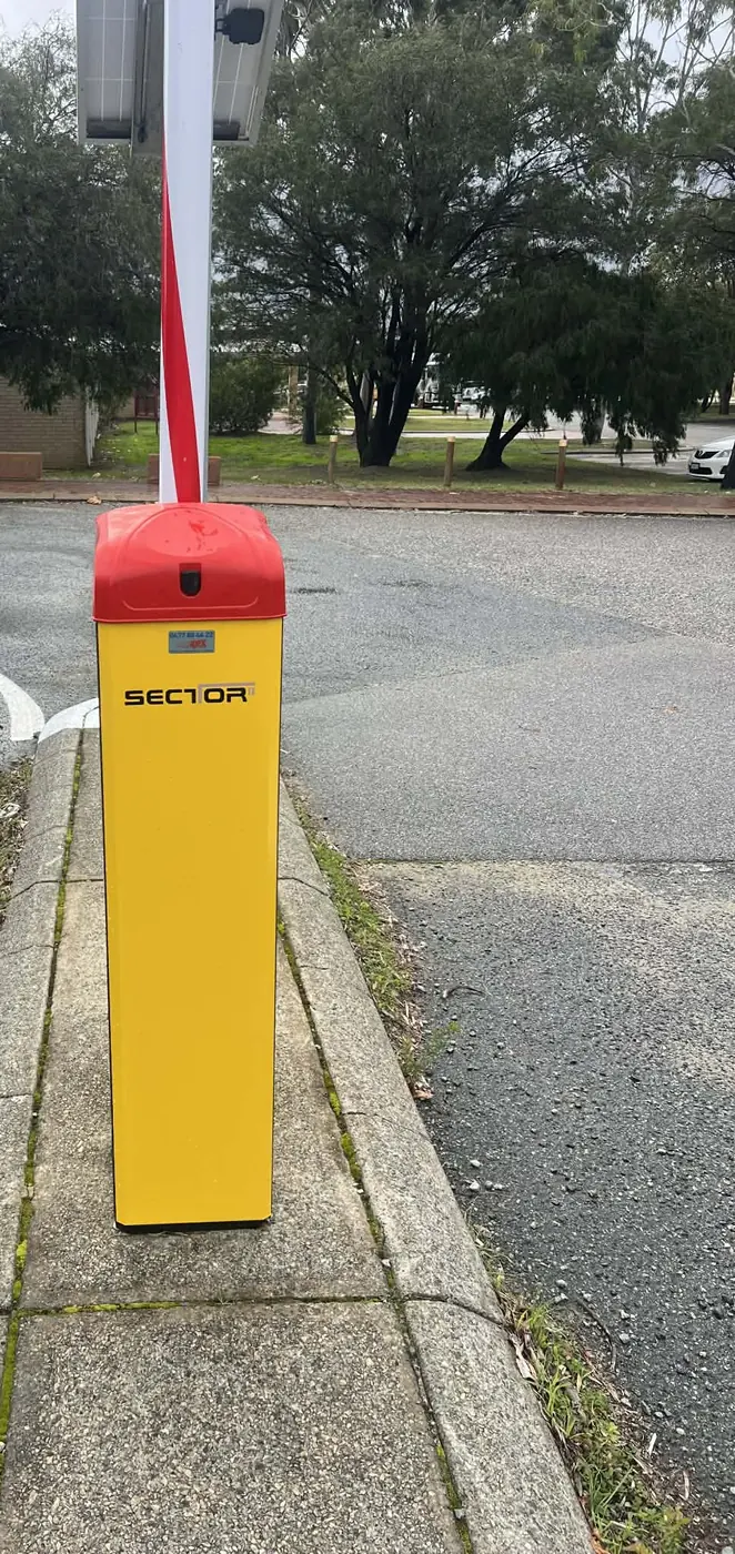 Boom gate for vehicle access control