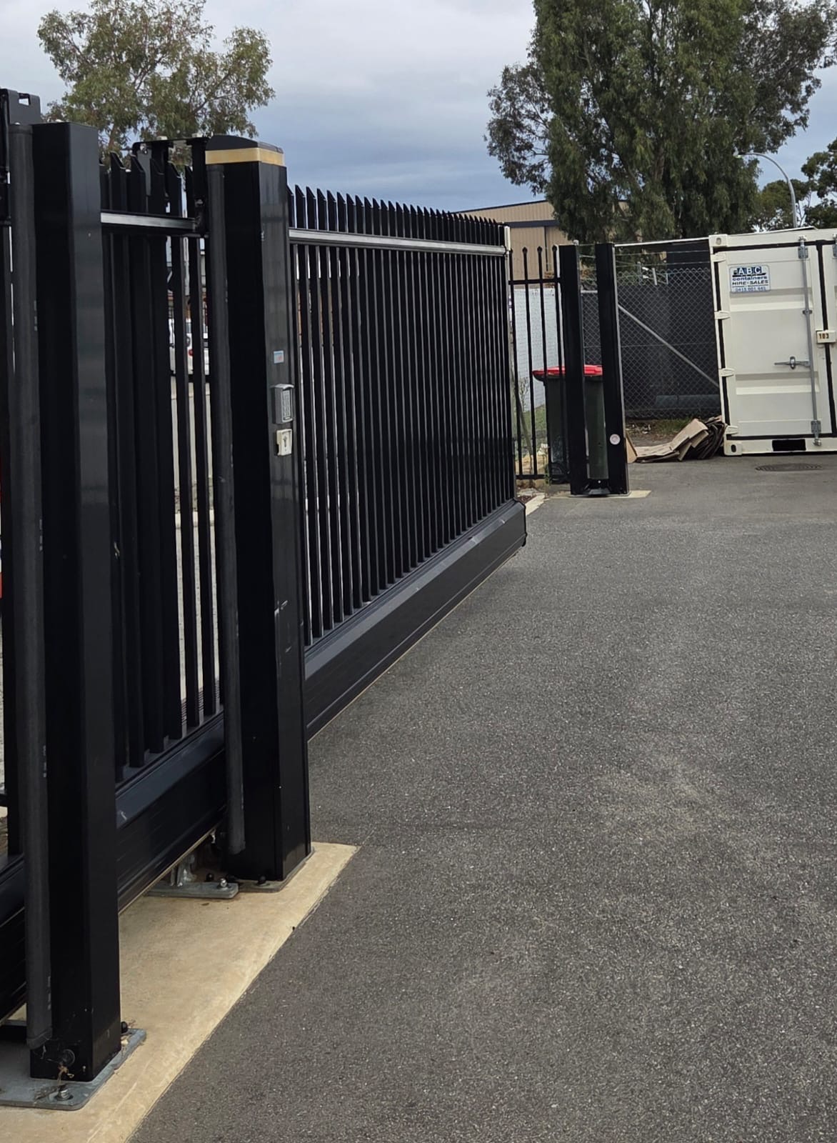 Cantilever Gates